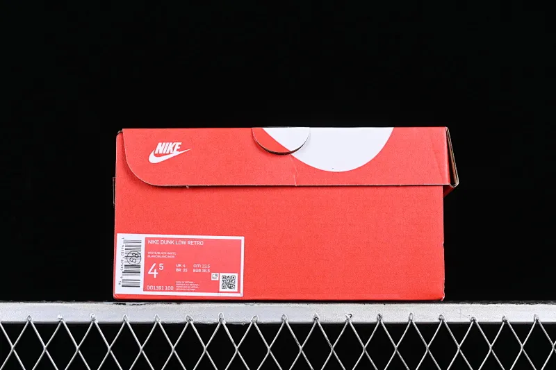 All Categories Nk SB Dunk Series Nk SB Dunk Low Low-top sneakers Nk Dunk Low Black and White Panda Customized version of deconstructed strap casual sneakers DD1391-100